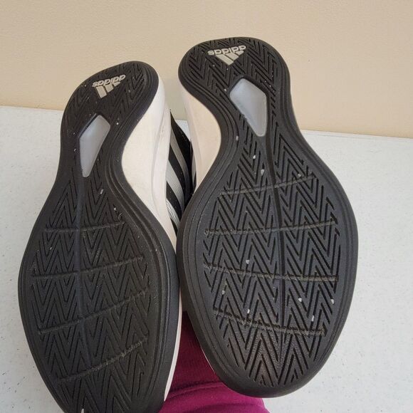 Adidas Boys Isolation 2 K C75843 Mid Top Basketball Shoes Sneakers Black Sz 7 - Picture 9 of 10